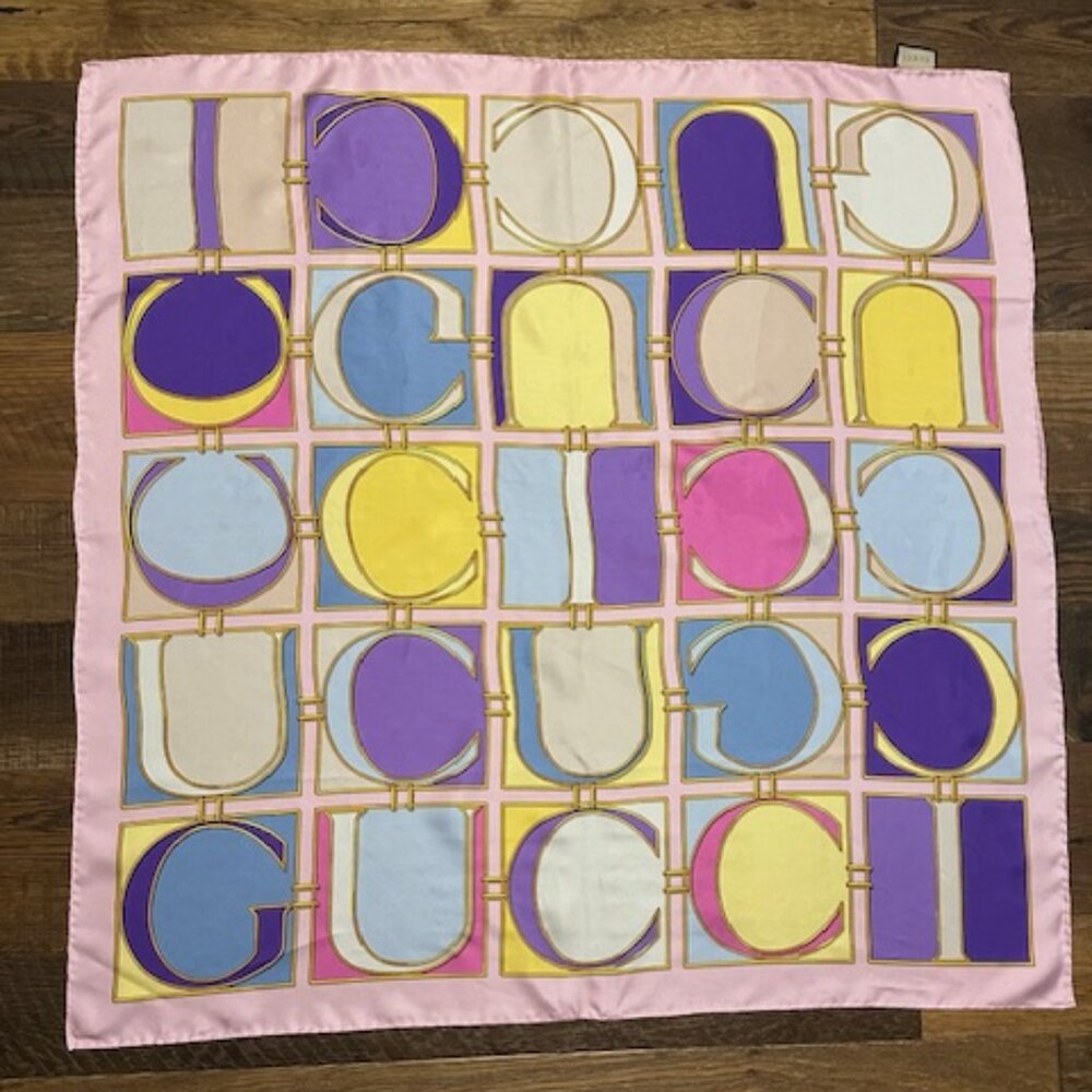 Gucci scarf - authentic